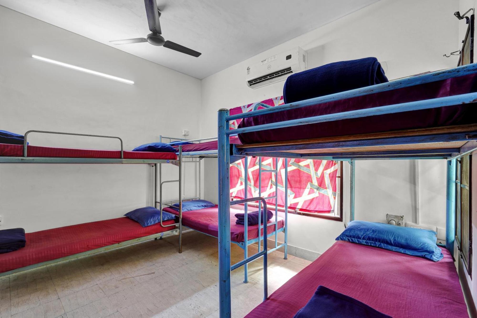 Hostel Gandhi Ченнаї Екстер'єр фото